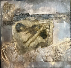 25 More Moody Shades of Gray