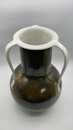 Gilpin - White Handle Vessel